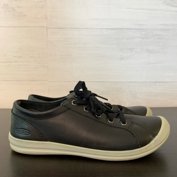 Keen Lorelai Sneakers - Picture 8 of 11